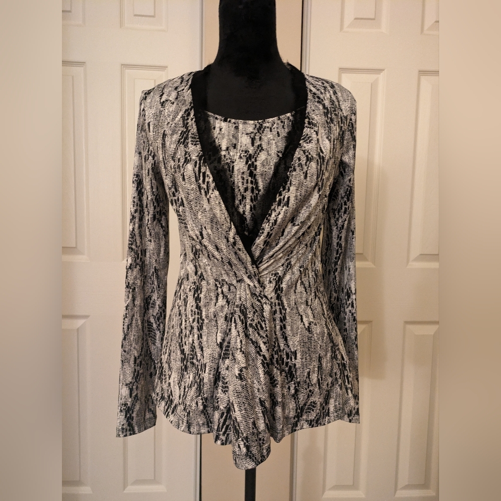 Focus 2000 ladies blouse, small